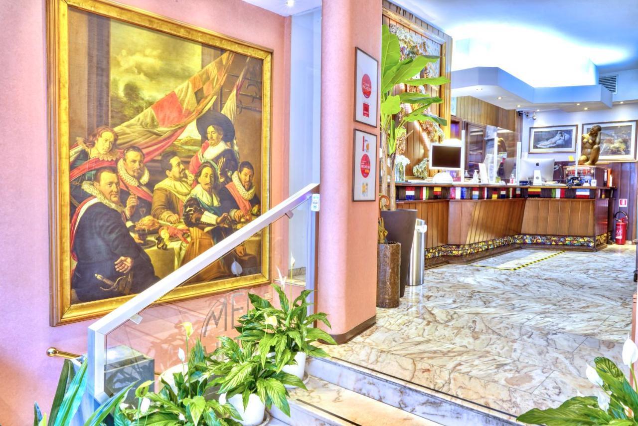 Hotel Mec Milan Bagian luar foto