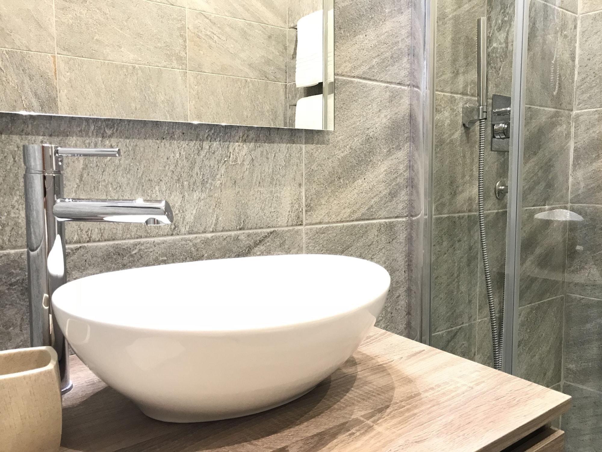 Hotel Mec Milan Bagian luar foto