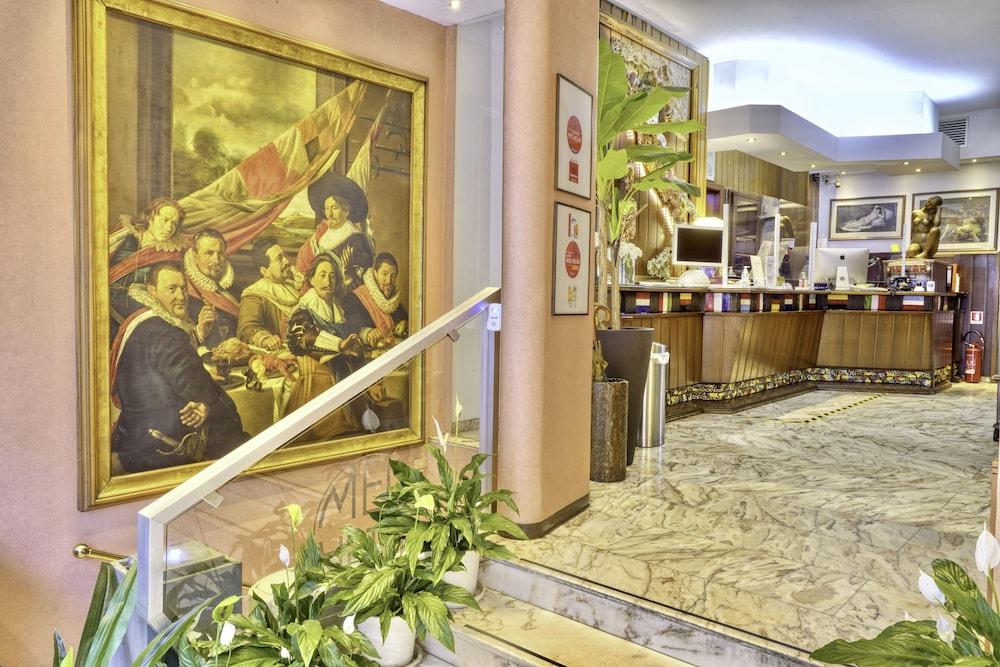 Hotel Mec Milan Bagian luar foto